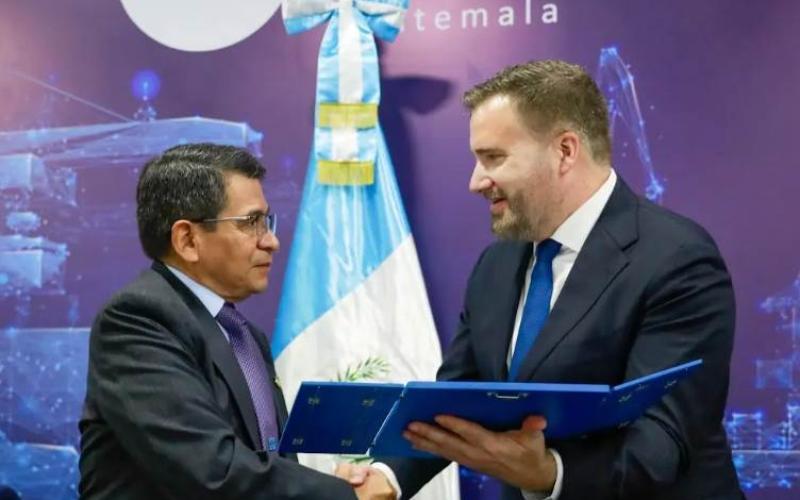 El Estado de Guatemala recibe la misión oficial del Servicio de Guardacostas de los Estados Unidos de América