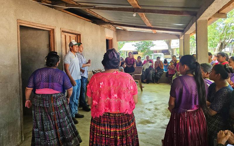 Fortalecen seguridad alimentaria en San Francisco, Petén