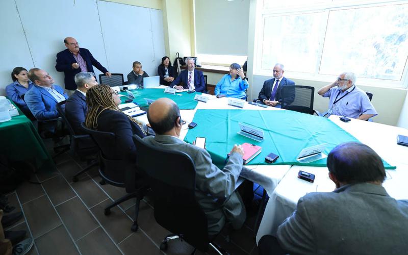 Guatemala y EE.UU. unen esfuerzos en la lucha contra Gusano Barrenador