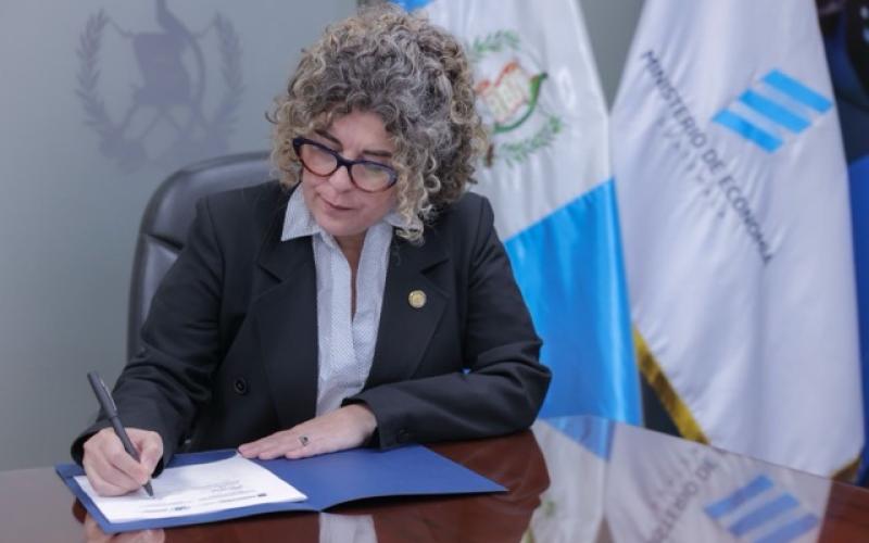 Para las empresas, esto significa contratos comerciales más ágiles entre Guatemala y Costa Rica.