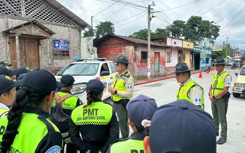 Provial capacita a la PMT de San Antonio, Suchitepéquez para fortalecer la seguridad vial