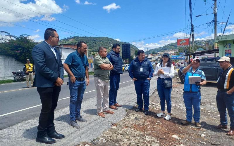 DGT participa en mesa técnica para mejorar la movilidad y regular el transporte extraurbano en San Cristóbal Totonicapán