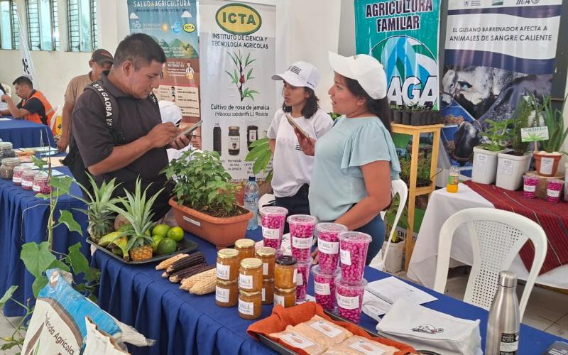 Se lleva apoyo técnico y agrícola a las comunidades de Ixcán