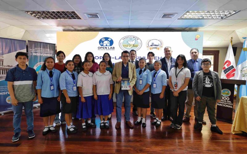 El Open LAB del Insivumeh fomenta el interés por la ciencia entre los jóvenes