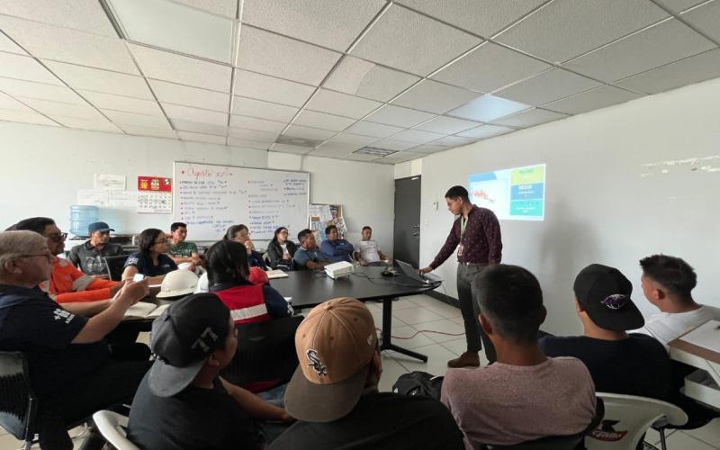 Durante la jornada, se hizo hincapié en la importancia de que cada persona comprenda y aplique los procedimientos establecidos de seguridad