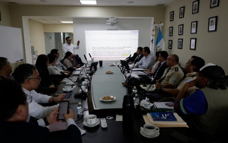 Propuesta final de reforma a la Ley de Tránsito busca modernizar la regulación del transporte en Guatemala