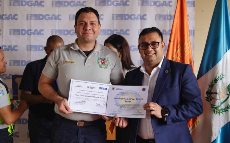Capacitación clave que salva vidas: bomberos y personal aeroportuario se certifican en SCI
