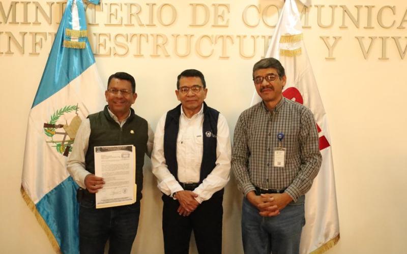 CIV brinda acompañamiento técnico a Municipalidad de Tactic para mejorar red vial local