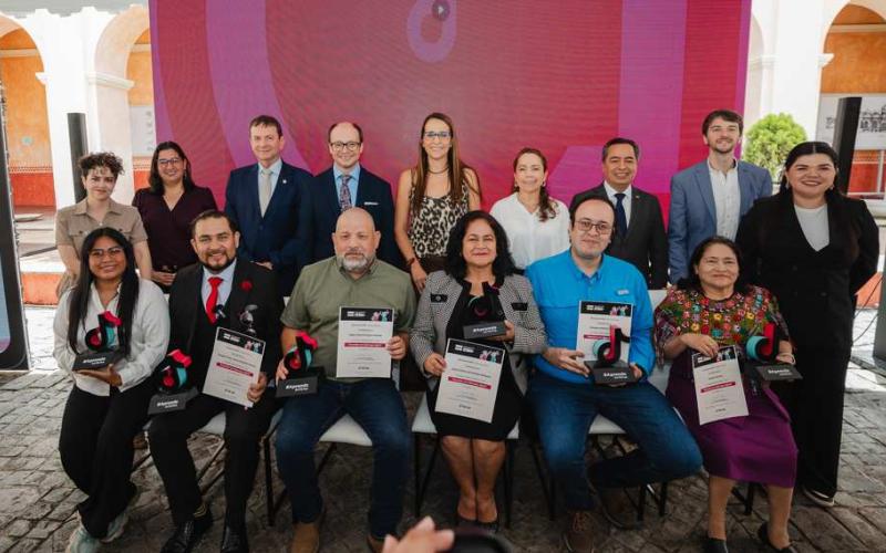 Sit impulsa formación digital docente “Aprende en TikTok: Docentes con Liderazgo Digital”