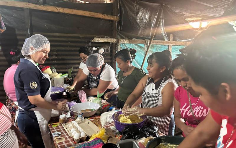 Emprendimientos con cosechas locales fortalecen economía familiar