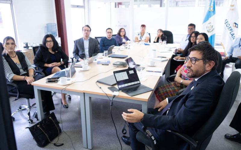 Representantes de distintas instituciones conocieron el informe del PNUD. 