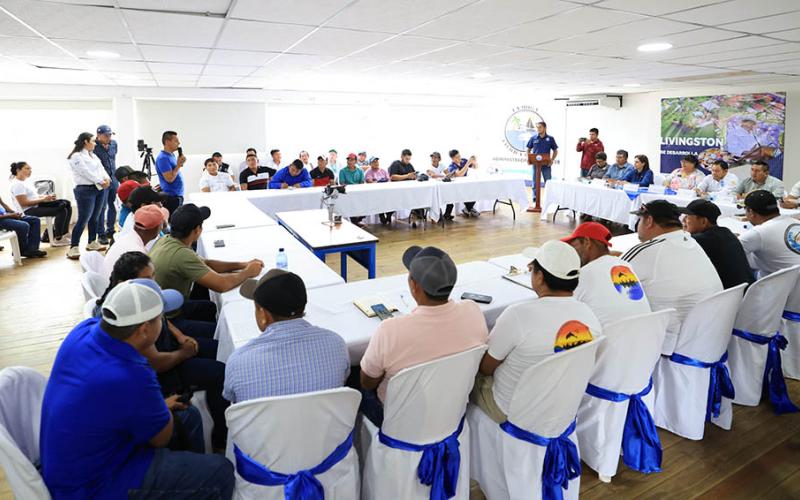 Fortalecen diálogo con pescadores de Izabal