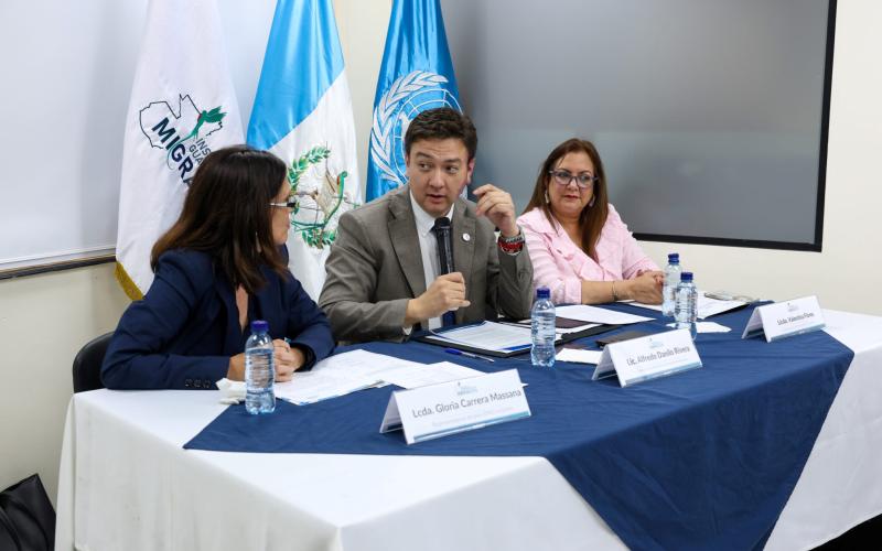 Fortaleciendo la atención a mujeres migrantes