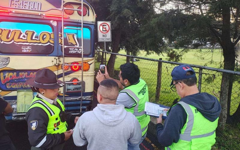 Bajar la velocidad para no frenar la vida, la DGT intensifica operativos contra imprudencias al volante