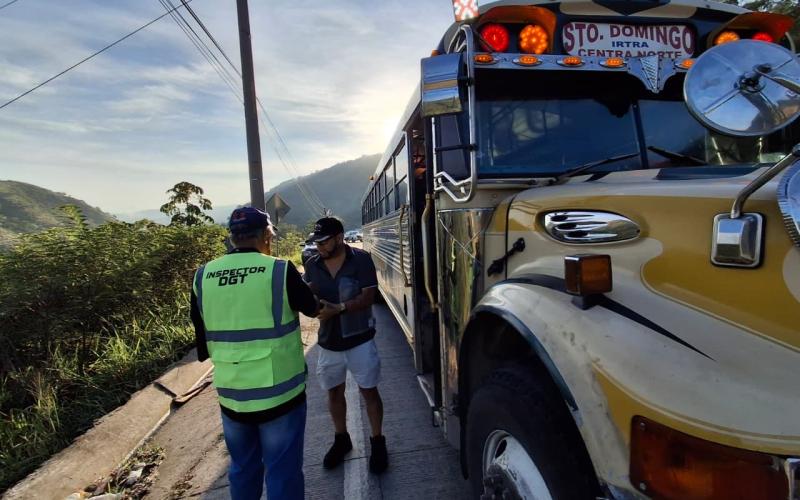 La DGT refuerza control al transporte colectivo en carretera