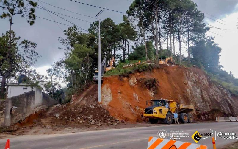 Construimos una carretera que transformará la vida de miles de familias en Alta Verapaz