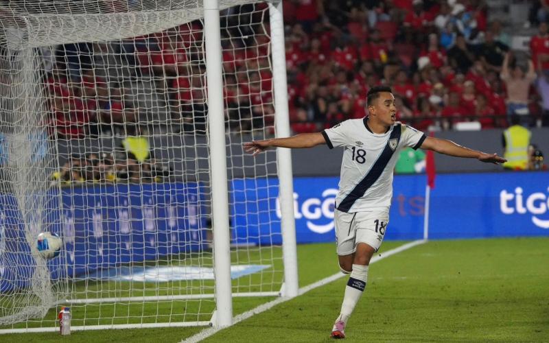 Guatemala empata 1-1 ante Panamá