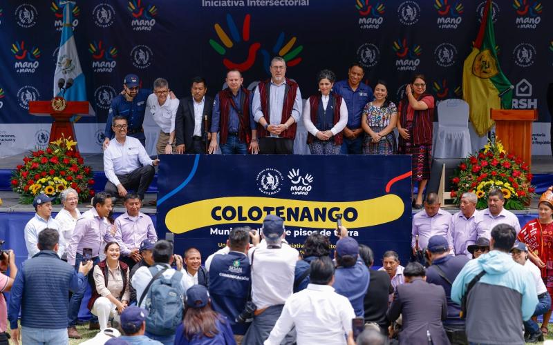 Colotenango es el cuarto municipio declarado libre de pisos de tierra