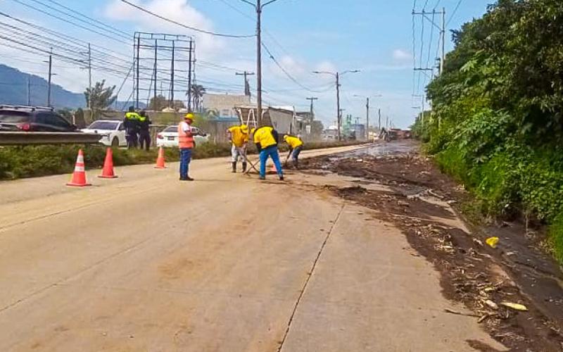 Covial atiende deslave en la CA-9 Sur y refuerza llamado a la precaución en temporada de lluvias