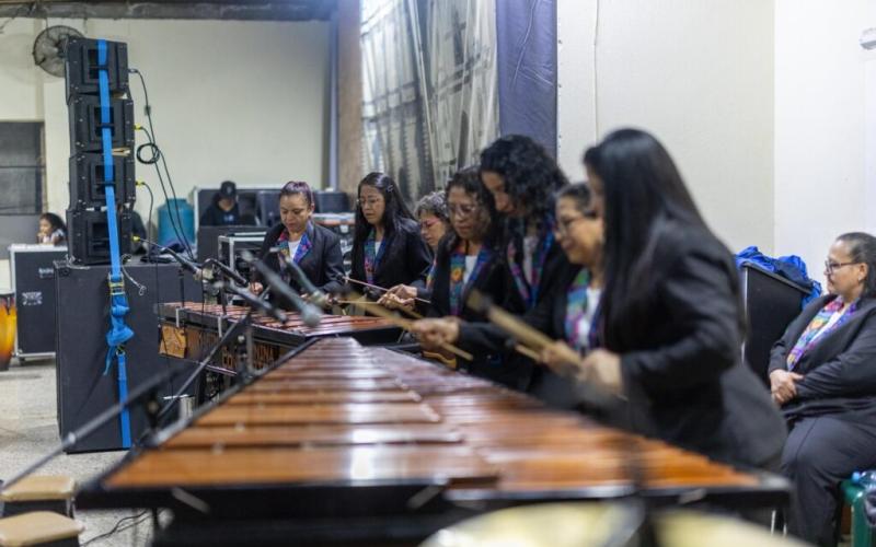 Marimba Femenina de Concierto