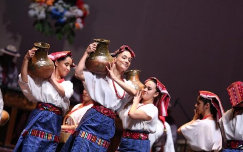 9° Festival Patrio – Ballet Moderno y Folklórico