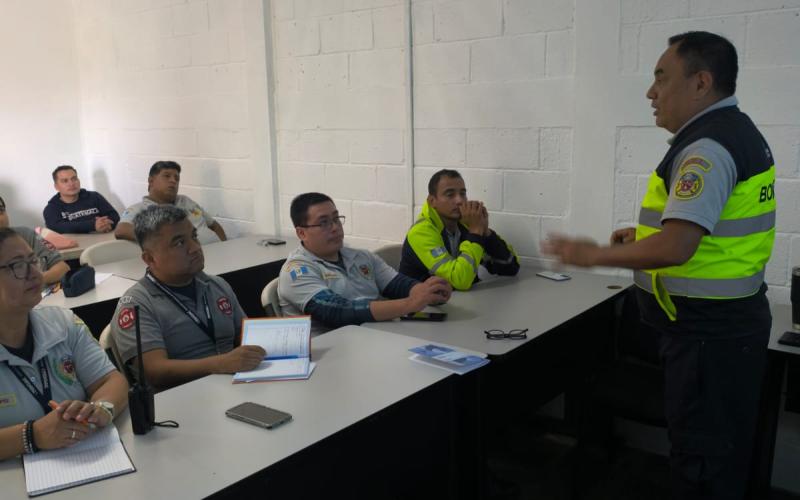 La actividad fue dirigida a todo el personal operativo y administrativo de la unidad con el propósito de socializar los lineamientos éticos que rigen el actuar de los servidores públicos