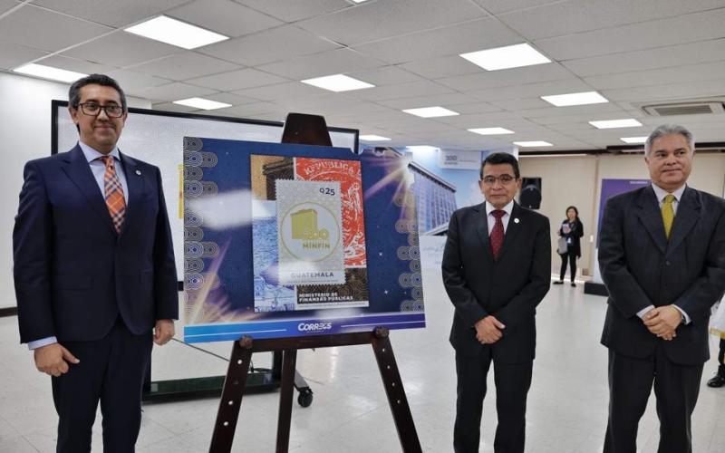 CIV se une a conmemoración de 200 años de servicio con emisión de sello postal bicentenario