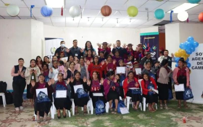 Se gradúan 34 mujeres como Agentes de Cambio en San Juan Atitán en el marco de la iniciativa Mano a Mano
