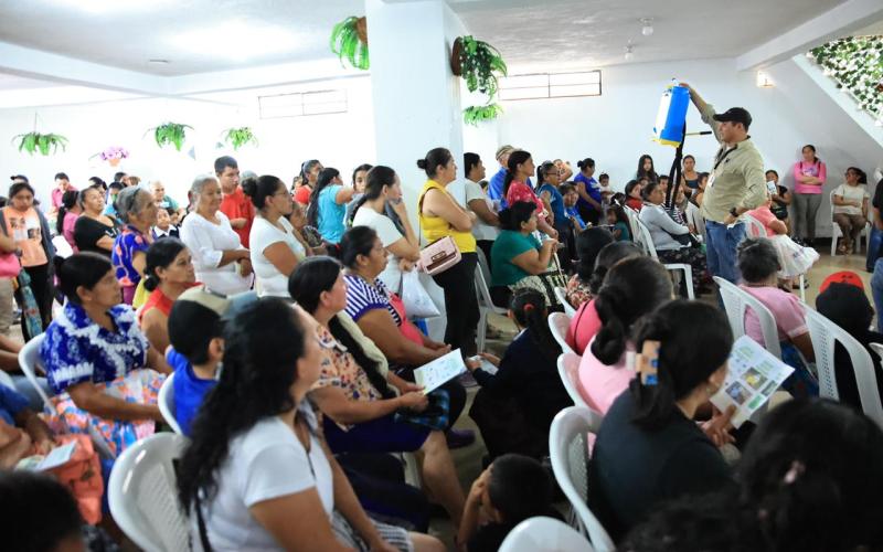 Equipo y capacitación fortalece la agricultura de Santa Lucía Los Ocotes