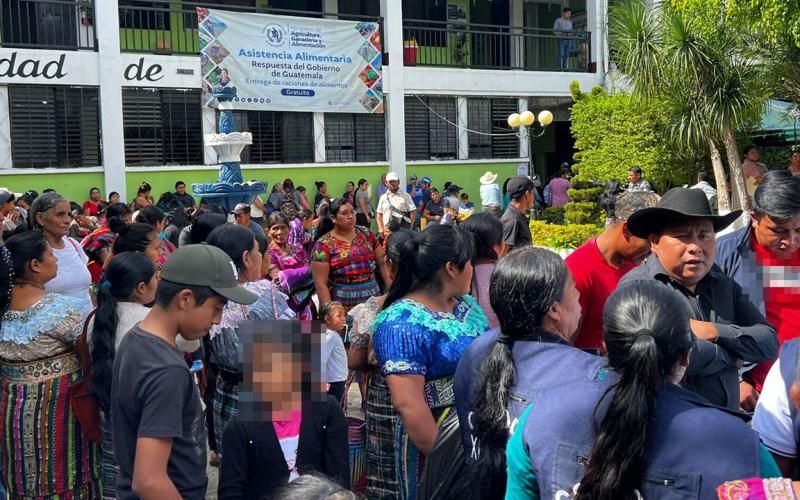 Familias en situación de inseguridad alimentaria reciben raciones gratuitas