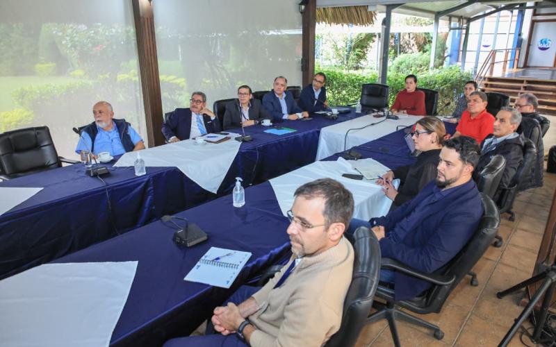 Firme compromiso con la protección de la producción nacional