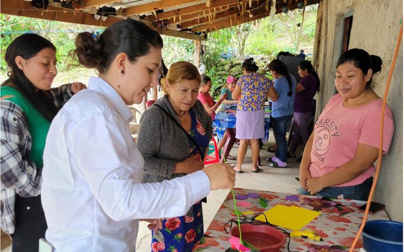 Fortalecen técnicas para el emprendimiento rural en CADER de Quezaltepeque