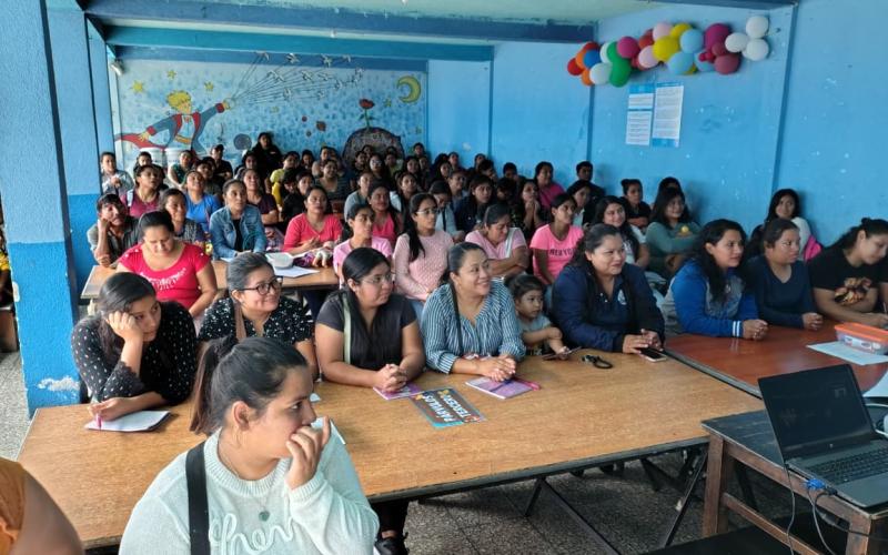 Educando desde el corazón: padres y madres se suman a la cultura vial en San Lorenzo