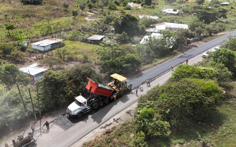 Menos baches, más progreso: Caminos renueva rutas del oriente 