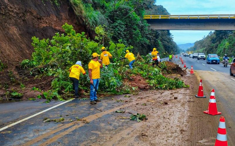 Aumentan las emergencias viales: más de 400 incidentes atendidos por el CIV