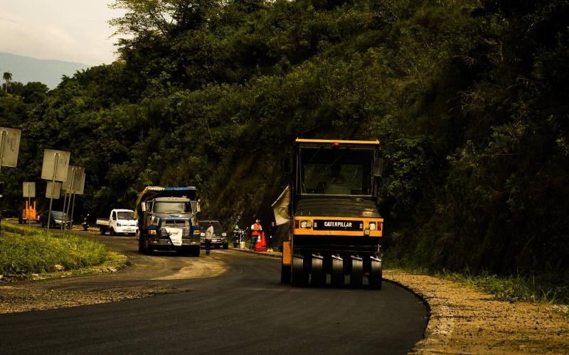Rehabilitación de la CA-1 Oriente en Santa Rosa ya tiene un 94% de avance físico 