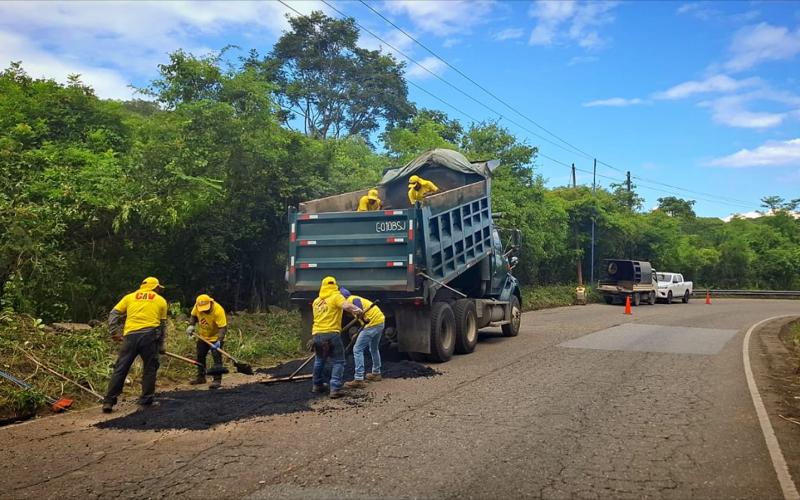 Caminos mejora tramos del Anillo C-50 en Sansare, El Progreso 