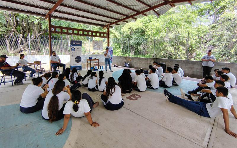 Promueven hábitos saludables y prevención de la violencia en San Cristóbal Acasaguastlán