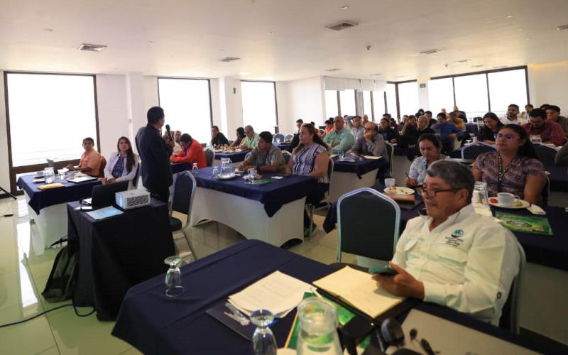 Refuerzan capacidades técnicas en manejo seguro de plaguicidas