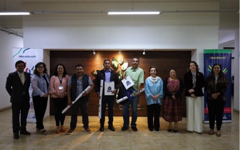 Las autoridades locales manifestaron su agradecimiento y entusiasmo porque el gobierno trabaja por el bienestar de las familias que más lo necesitan, sobre todo porque sus municipios fueron tomando en cuenta para implementar la Iniciativa Mano a Mano.