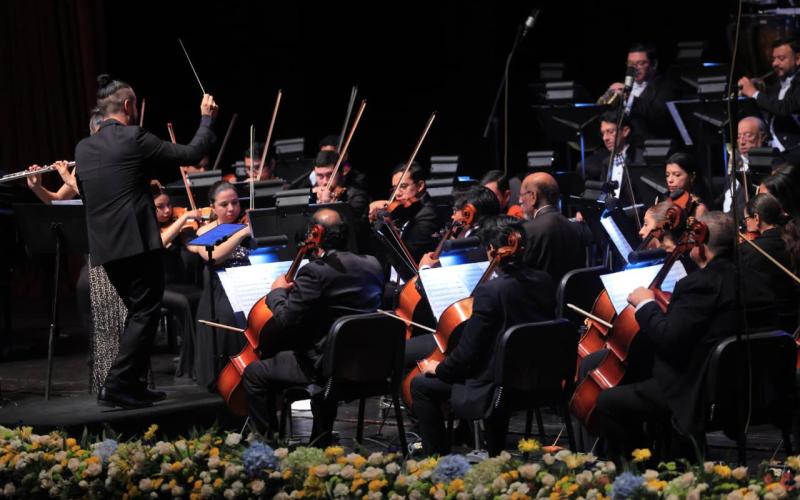 75 Aniversario Radio Faro Cultural