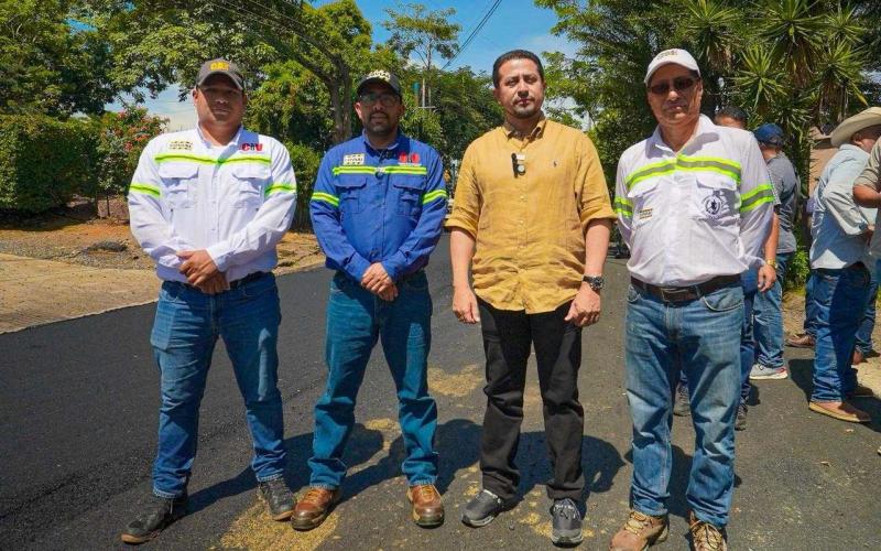 Arranca la recuperación vial en Jutiapa: supervisan bacheo mayor en la RD-JUT-07-02