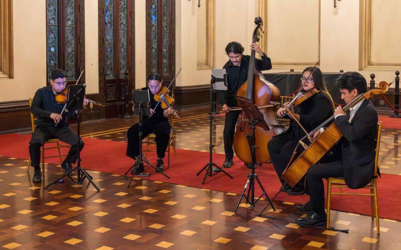 ¡Una noche inolvidable de tango con el Quinteto Strauss!