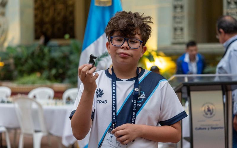 Ricardo Ordóñez brilla en el ajedrez