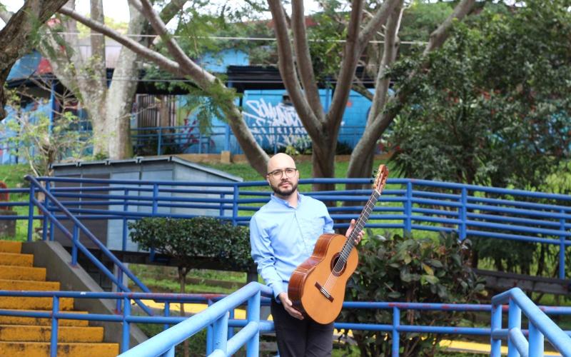 Guitarrista Rodrigo Lima gana concurso en Costa Rica