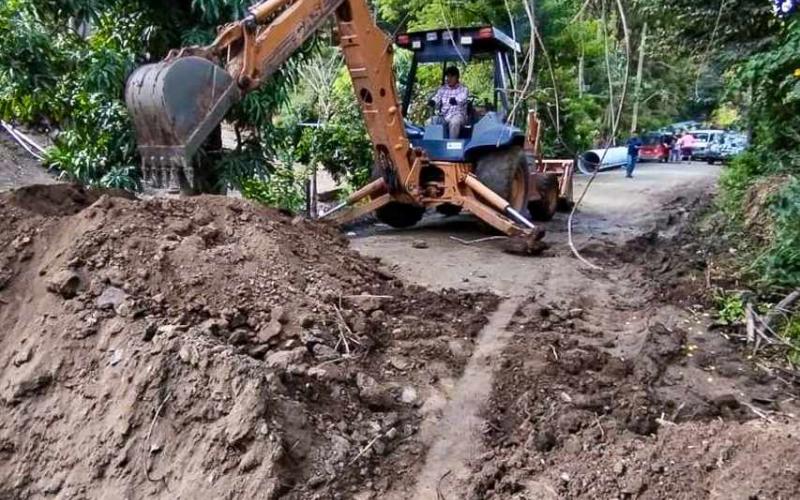 Avanzan trabajos en ruta rural de San Pedro Ayampuc