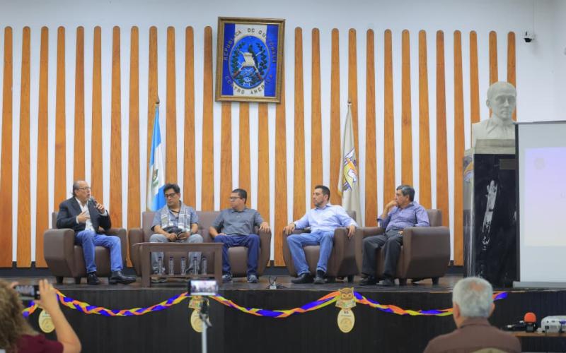 Hemeroteca Nacional celebra 65 años preservando la memoria escrita de Guatemala