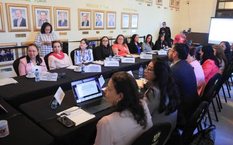 El MCD apoya la prevención del cáncer de mama e impulsa el uso de IA para la detección