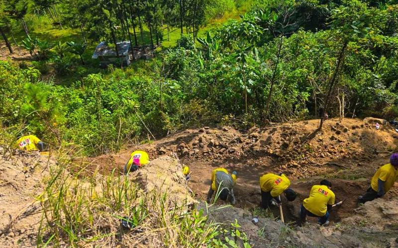 CIV y Covial trabajan en la construcción de muros de contención en ruta a San Martín Jilotepeque