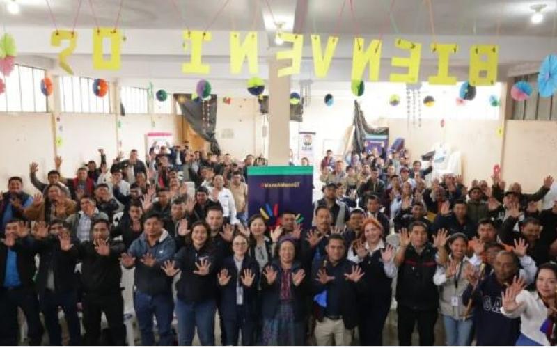 Autoridades locales y comunidades reafirman su compromiso con Mano a Mano en San Marcos y Huehuetenango